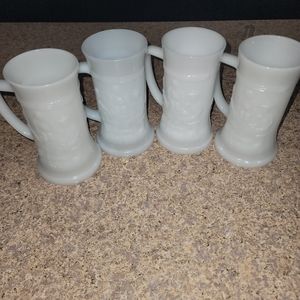 Vintage federal milk glasses